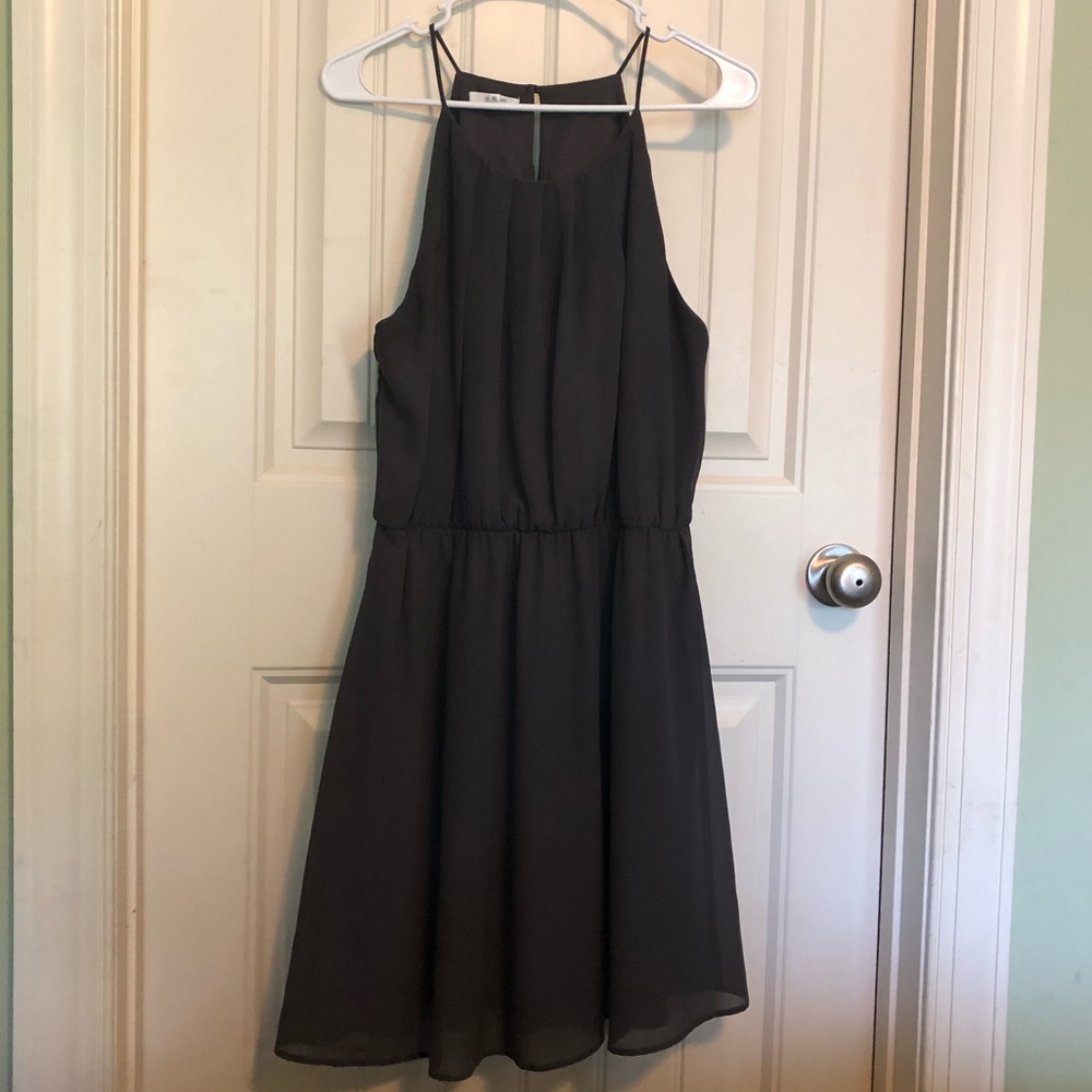 Maurice’s gray dress